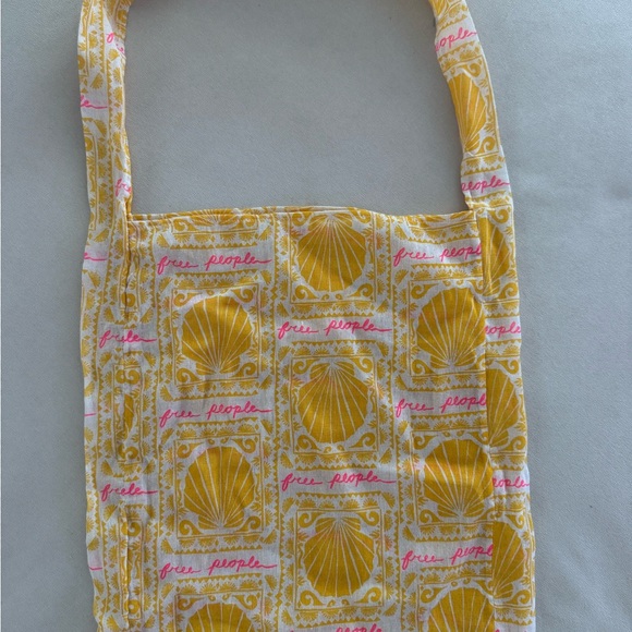 Free People Lightweight Linen Tote/Shoulder Bag Yellow Sea Shells And Pink Logo - Picture 2 of 3